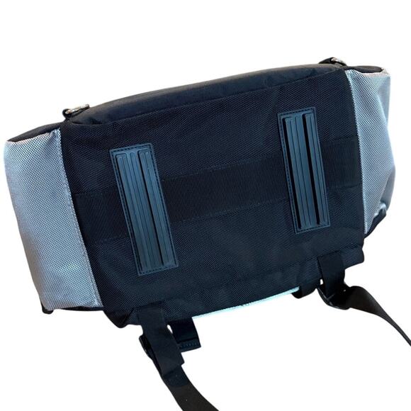 Canon 200DG Digital Camera Gadget Bag Black Shoulder Strap Padded - Picture 7 of 10